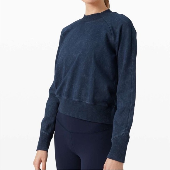 LULULEMON Ready to Roll Crew Navy Blue Sweater Long Sleeve Relaxed Fit - Picture 2 of 11